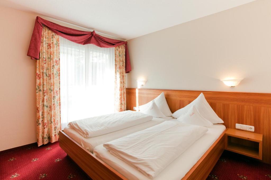 Hotel Tirolerhof Serfaus Værelse billede