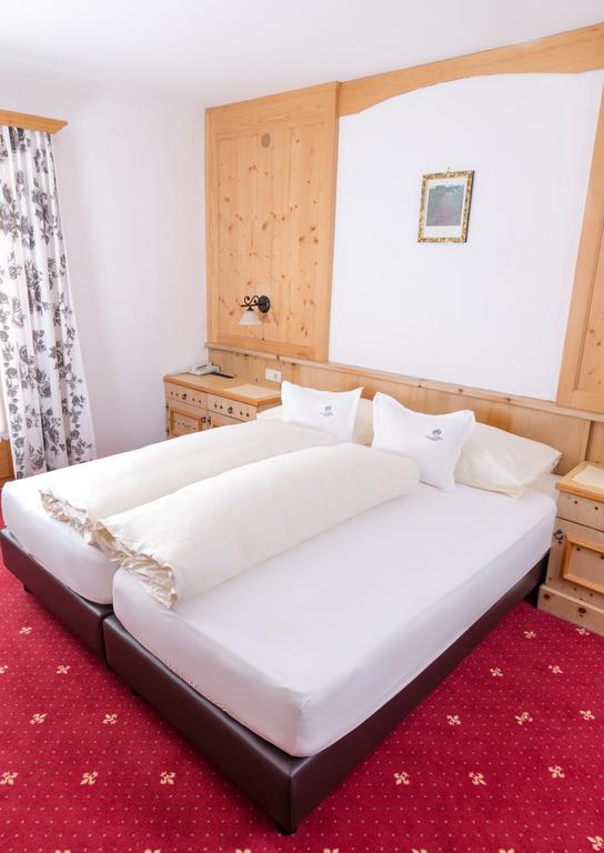 Hotel Tirolerhof Serfaus Eksteriør billede