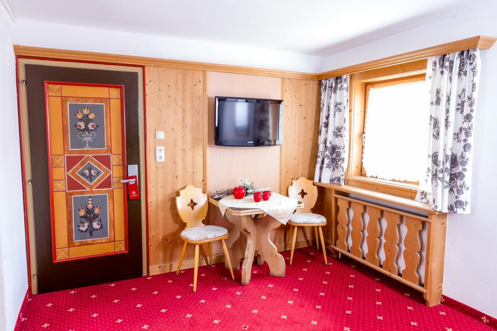 Hotel Tirolerhof Serfaus Eksteriør billede